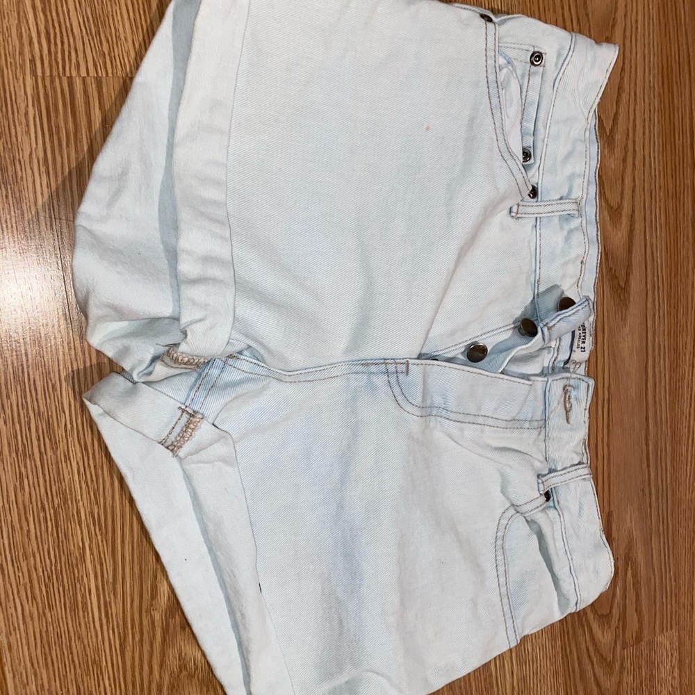 Shorts - Picture 2 of 2
